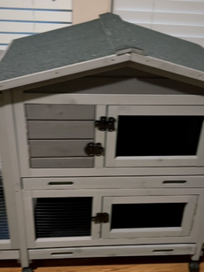 Aivituvin Pets (Rabbit Hutch)