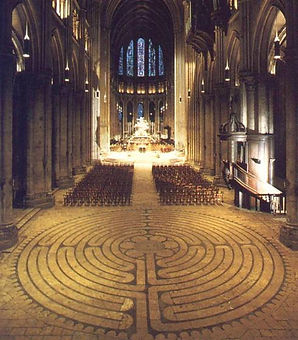 labyrinth at chartres cathedral