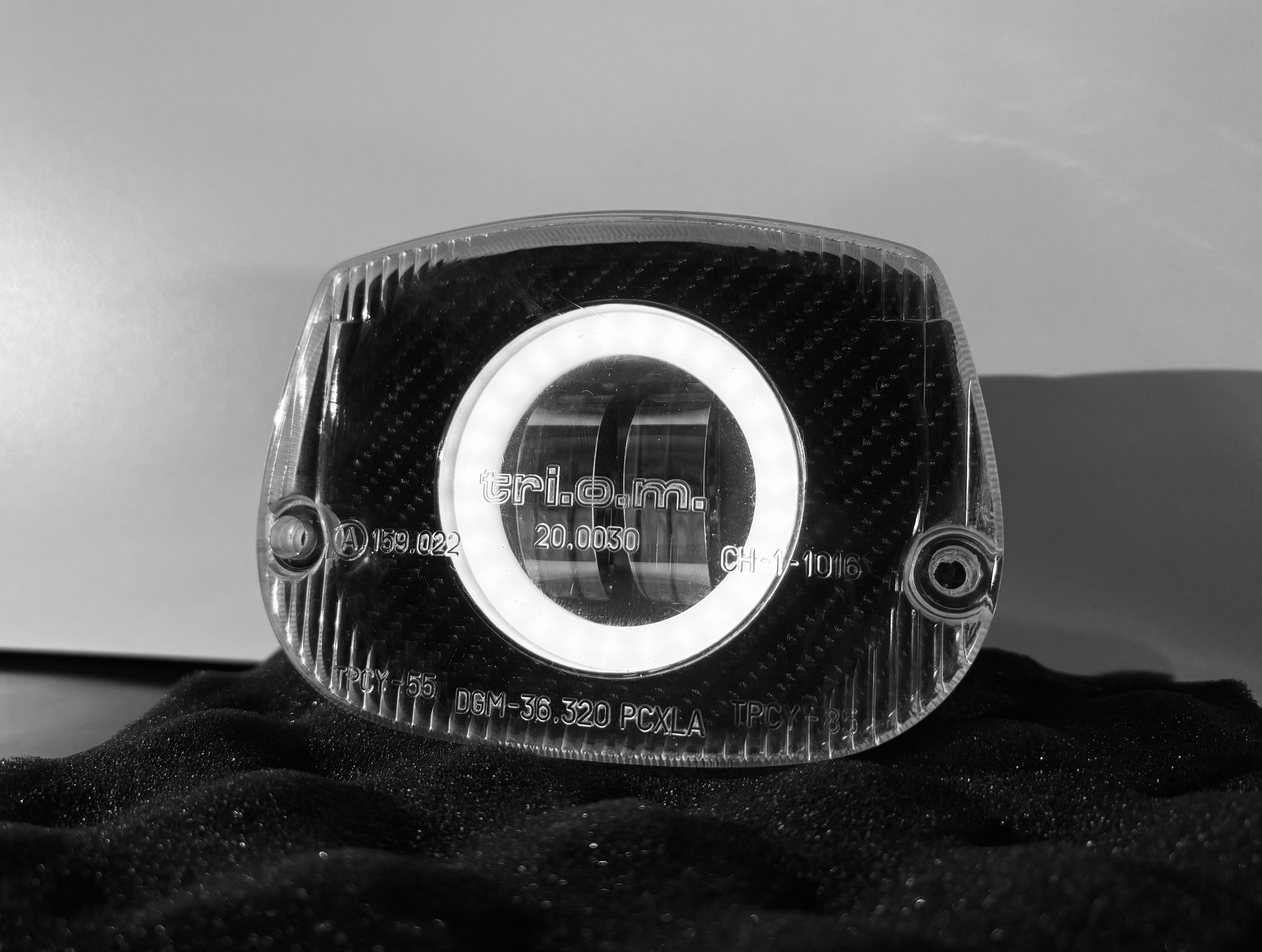 Anteriore ciao LED vetro originale fresato
