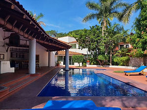 PHOTO-2023-04-11-16-36-53 4.jpg