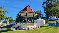 Pipers kicking us off!