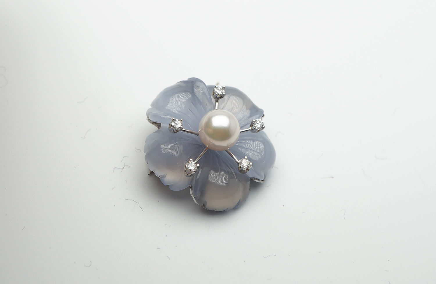14 karat white gold chalcedony, diamond and pearl pin