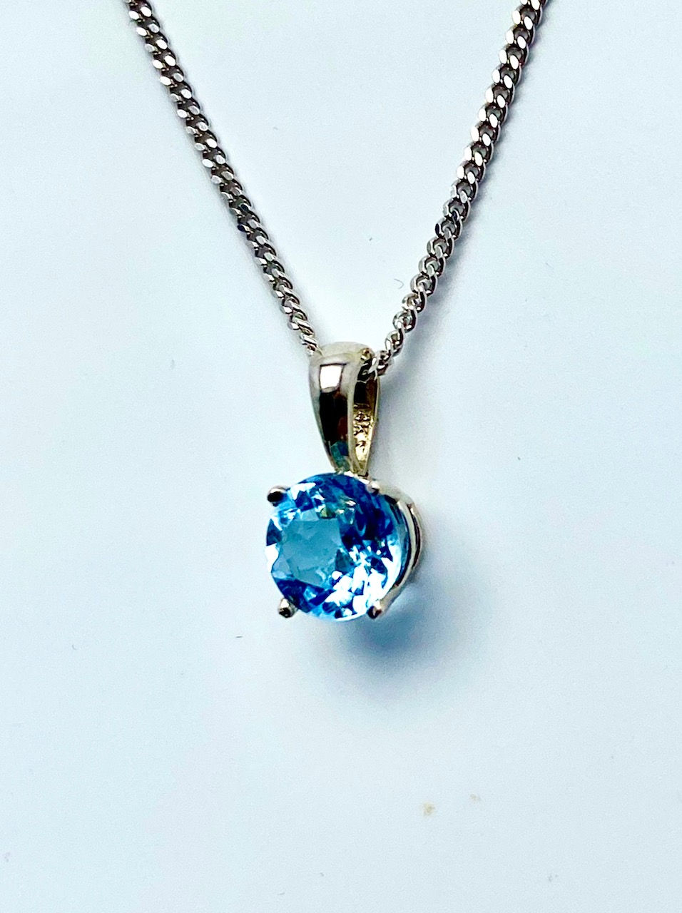 Thumbnail: 14 Karat White Gold Topaz Pendant