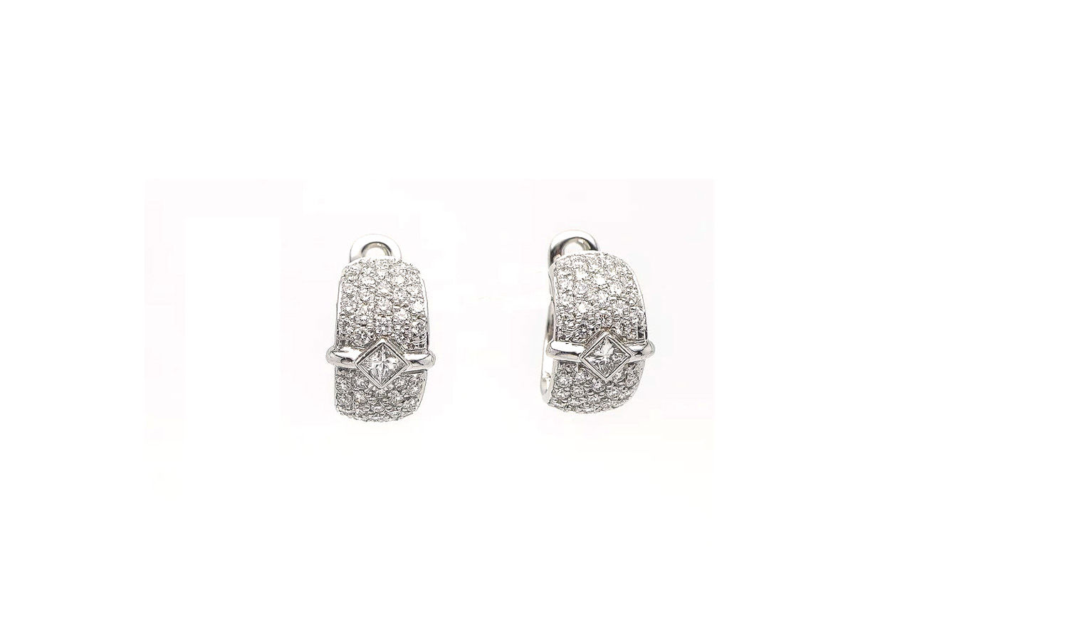 18 karat white gold diamond earrings