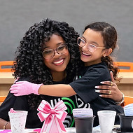 Last week, the girls from _realglowhouse visited the _bbbsmiami HQ to be Bigs for a day to