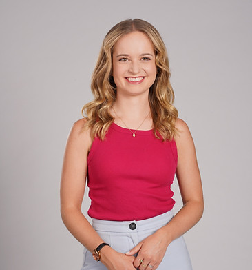Hannah Hummel. Headshot for DW's Destination Culture Premiere.
