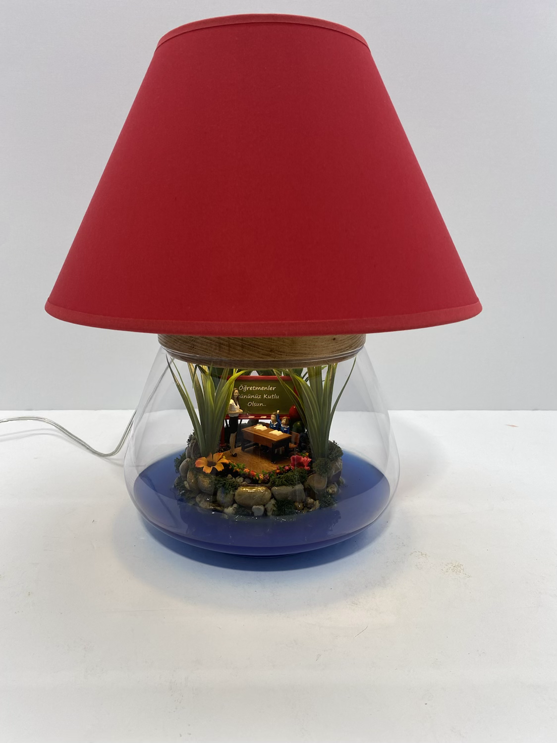 Öğretmenler Gününe Özel Abajur Teraryum