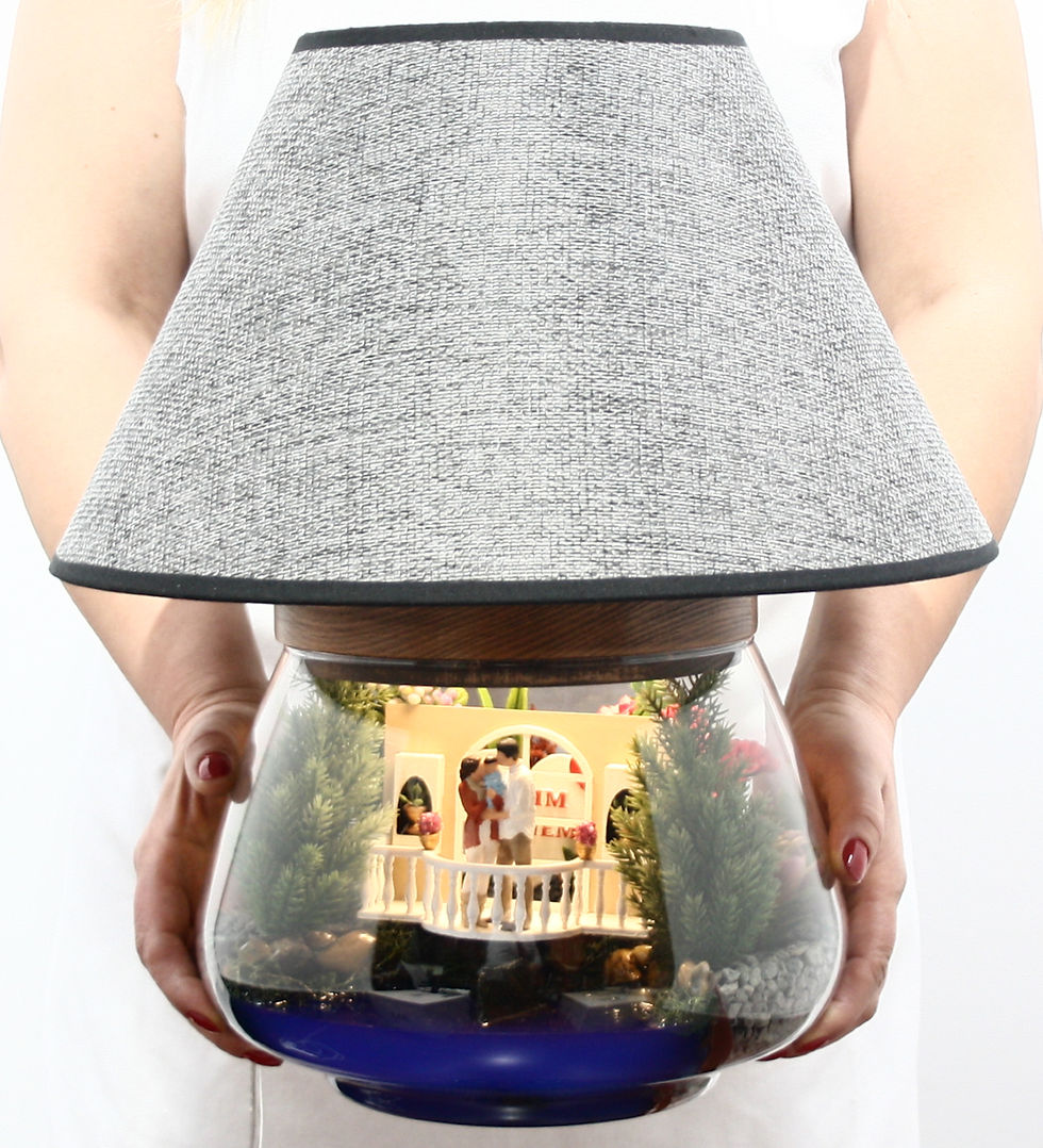 Küçük resim: Annem İçin Abajur Teraryum 