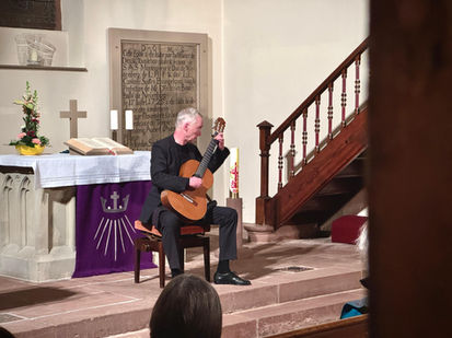 Andreas Grün spielte am 16.3.25 einen Gitarrenabend