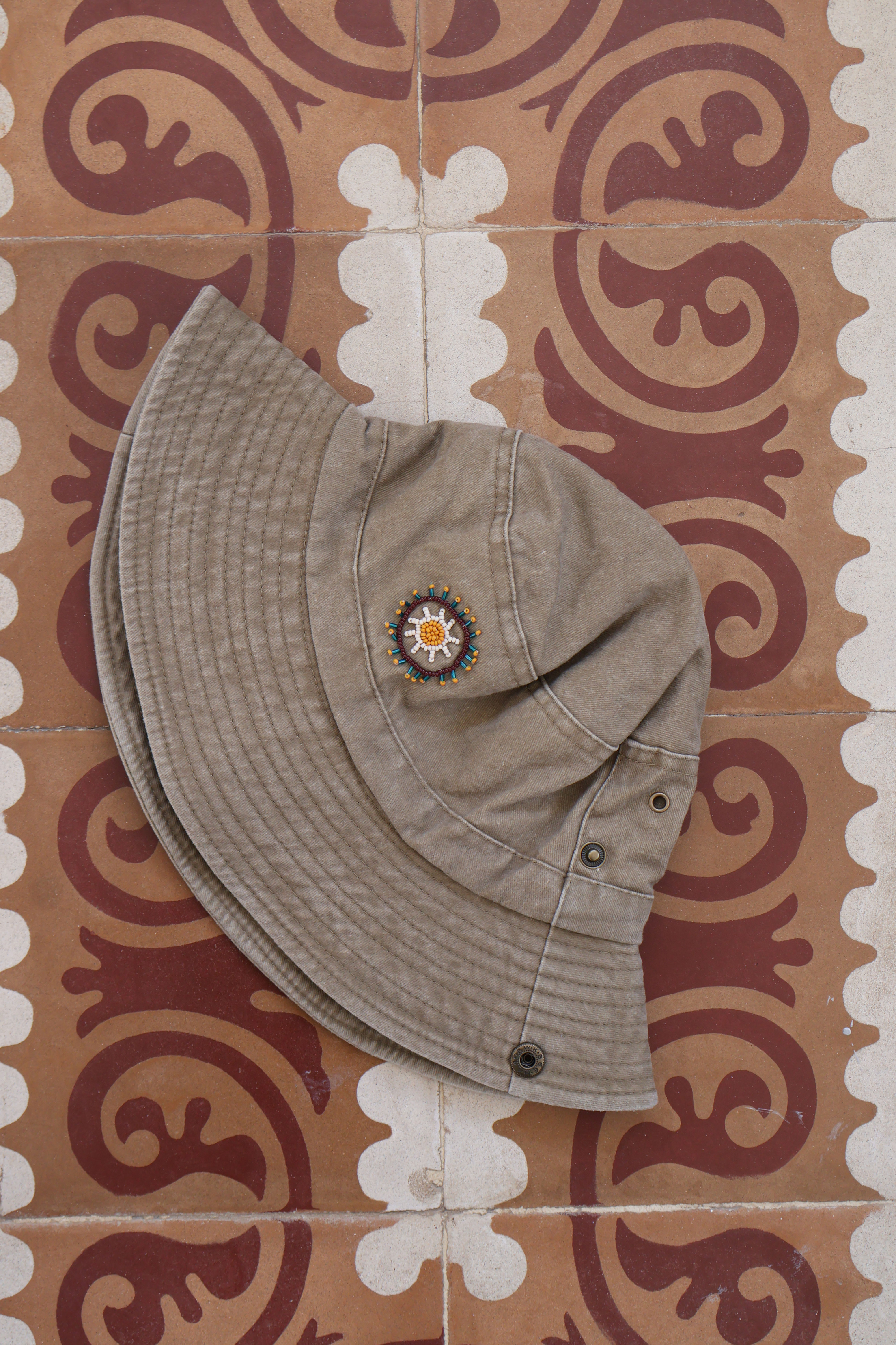 Cara Hat