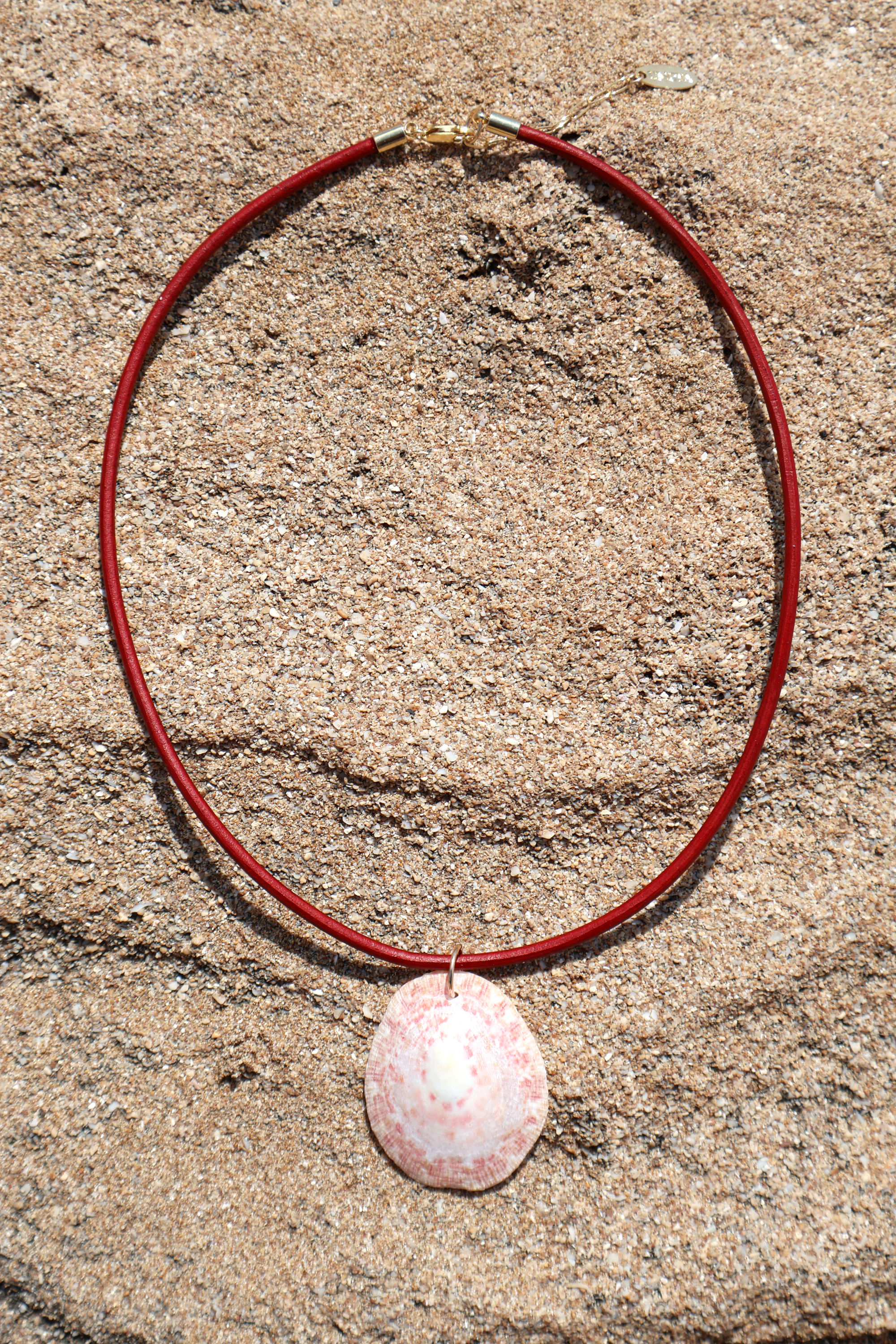 Yara Necklace - Pink Shell