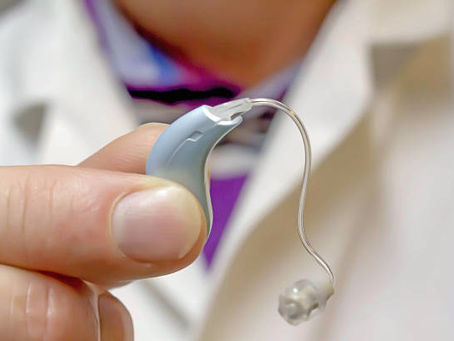 Oticon vs. Signia: Which Hearing Aid Brand Is Better for You?
