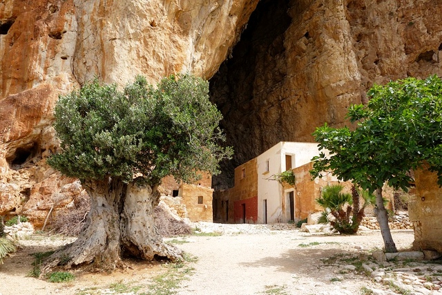 mangiapane grotto