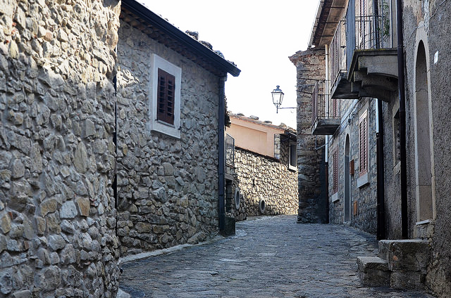 montalbano elicona lane