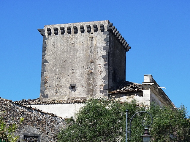 Giardini Naxos castle