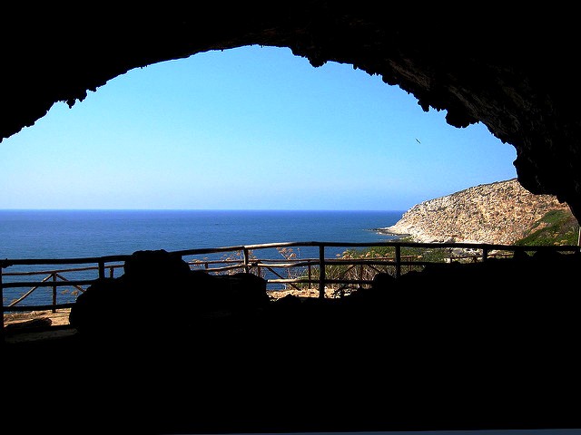 levanzo-grotta-genovese