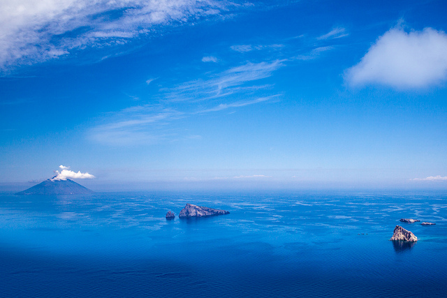 stromboli-island-volcano