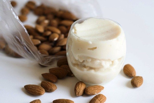 almond granita