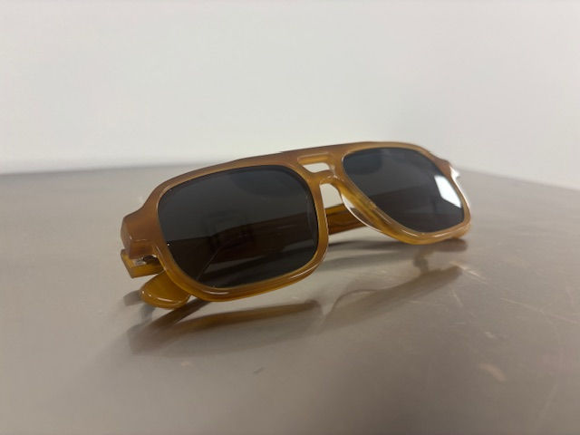 Thumbnail: Orange folded sunglasses