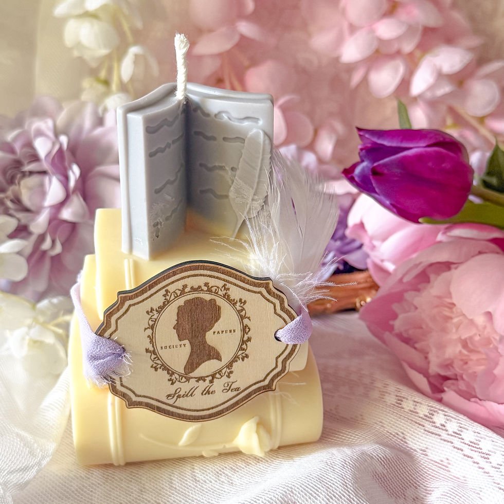 Miniature : Bougie moulée Spill the tea senteur Jardin Anglais