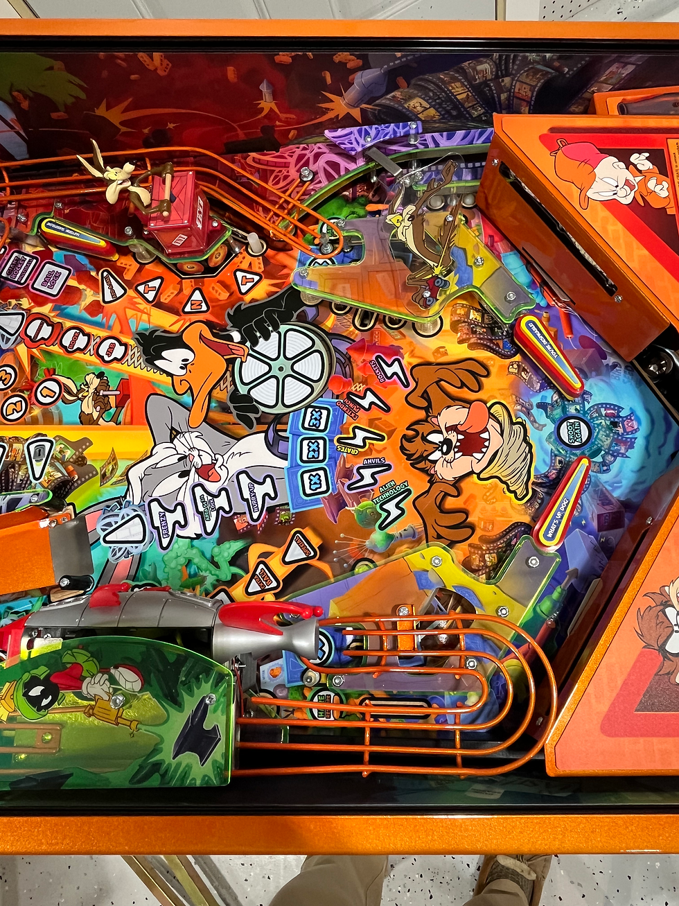 Thumbnail: Looney Tunes CE