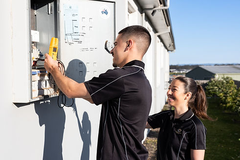 Gold's Electrical Services-032 (1).jpg