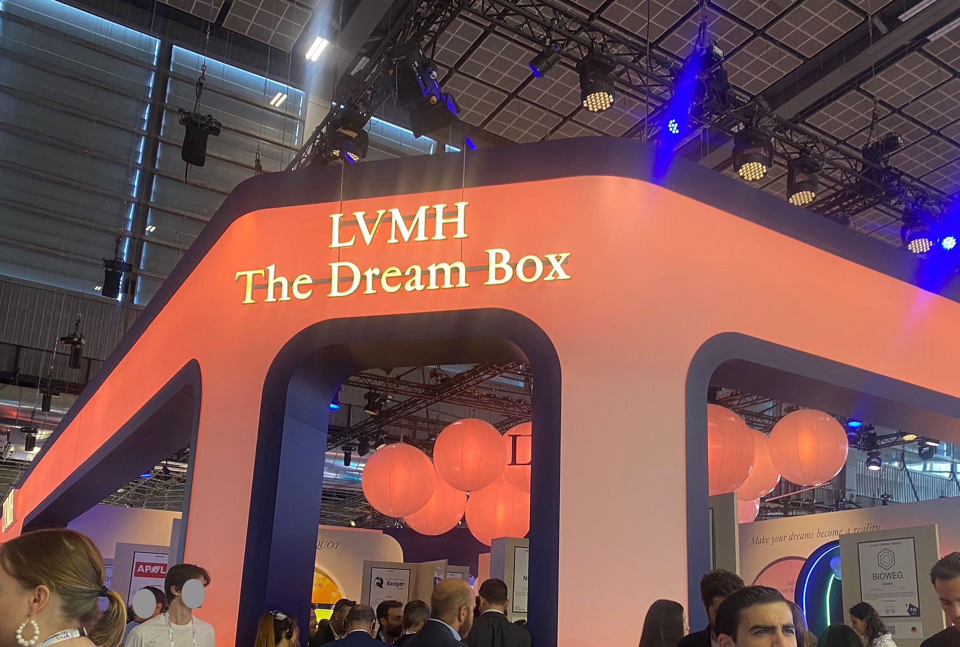 LVMHの大きなブース