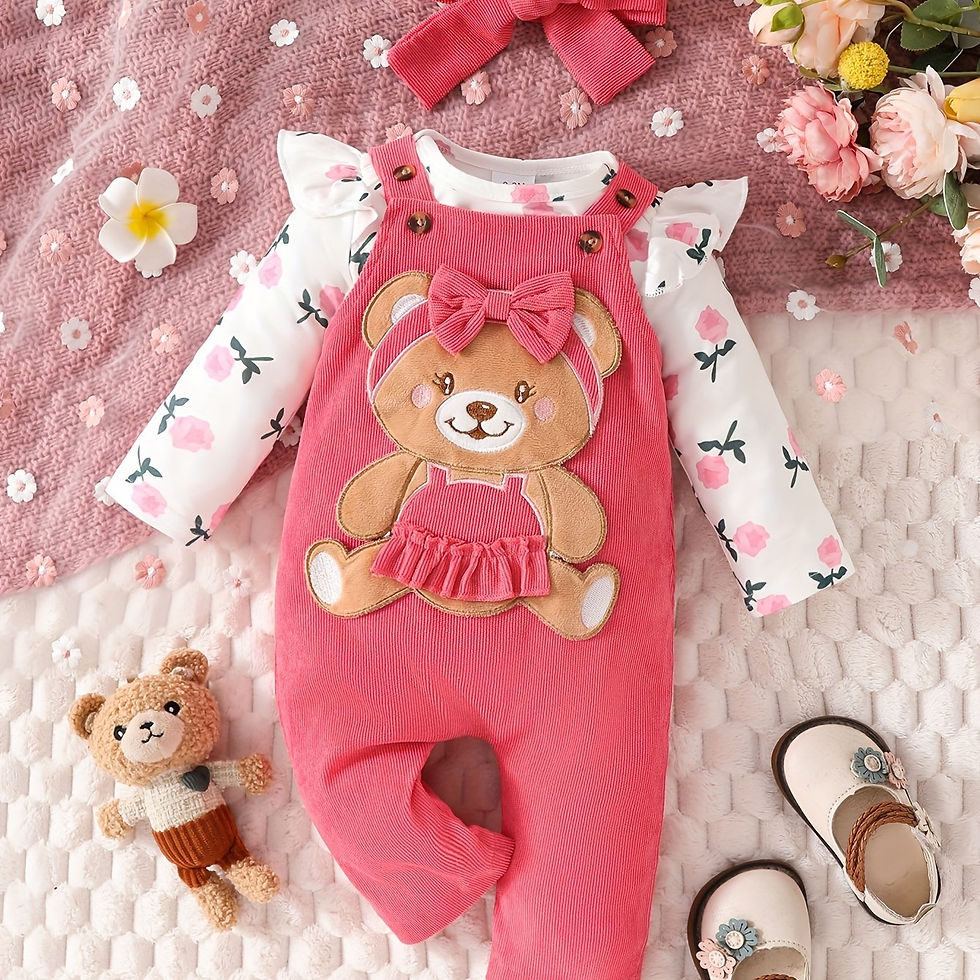 Conjunto de 3 adoráveis macacões de veludo cotelê com estampa de urso + body t