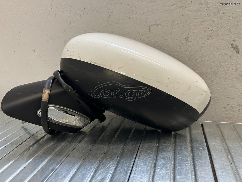 Thumbnail: Left electric mirror, Citroen C3/DS3 10-16 (5-pin)