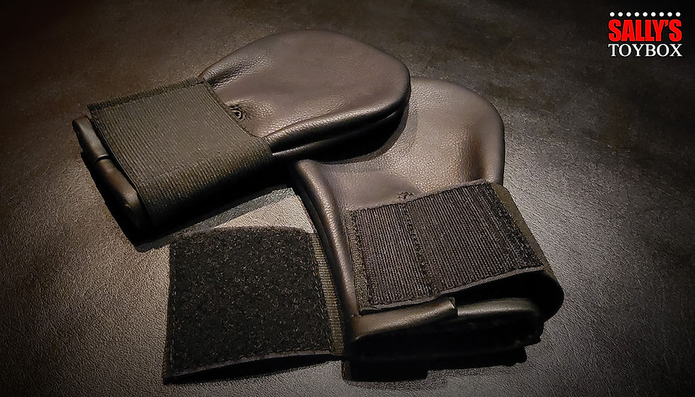 BONDAGE MITTS