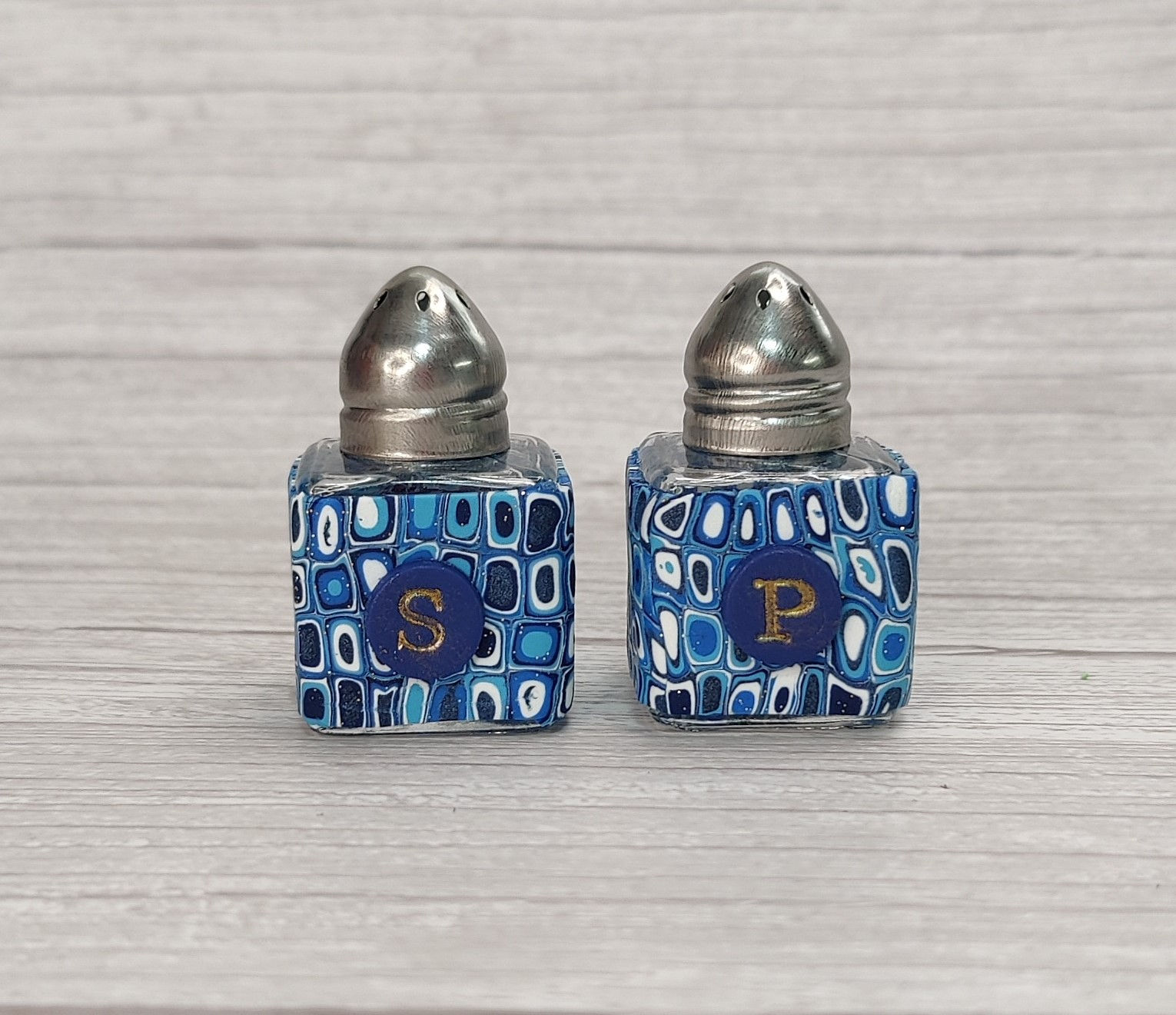 Mini salt shakers - NN