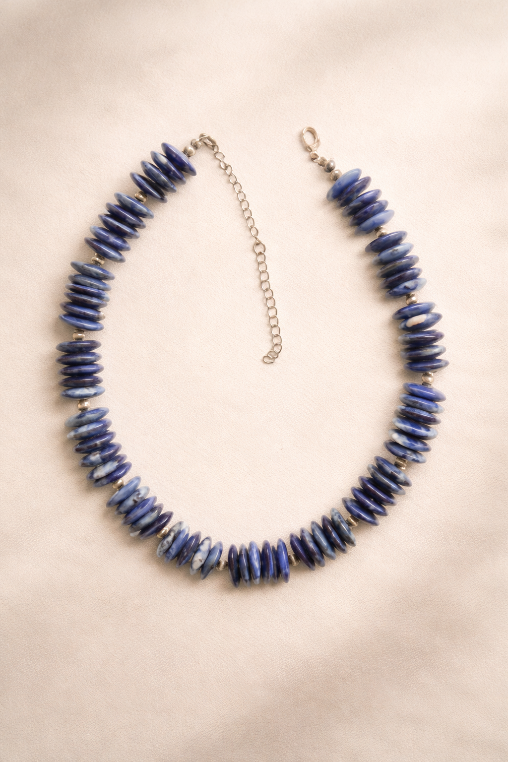 Silvi Marco | שרשרת לאפיס לזולי בעבודת יד