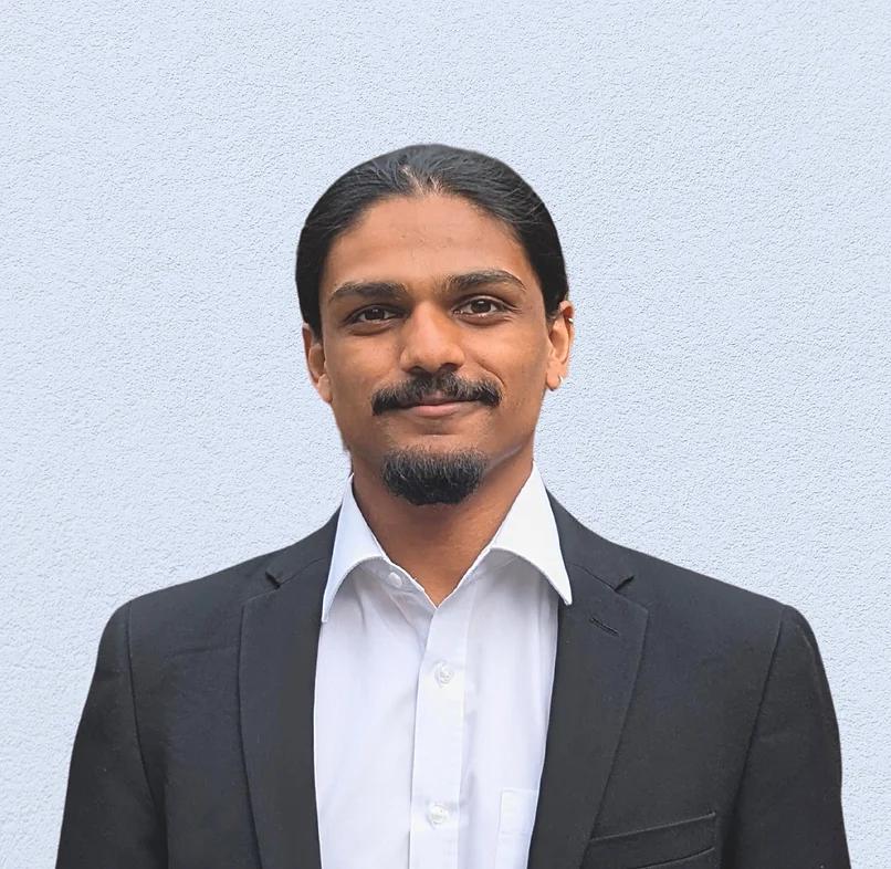 Writer: Aashish Khimasia