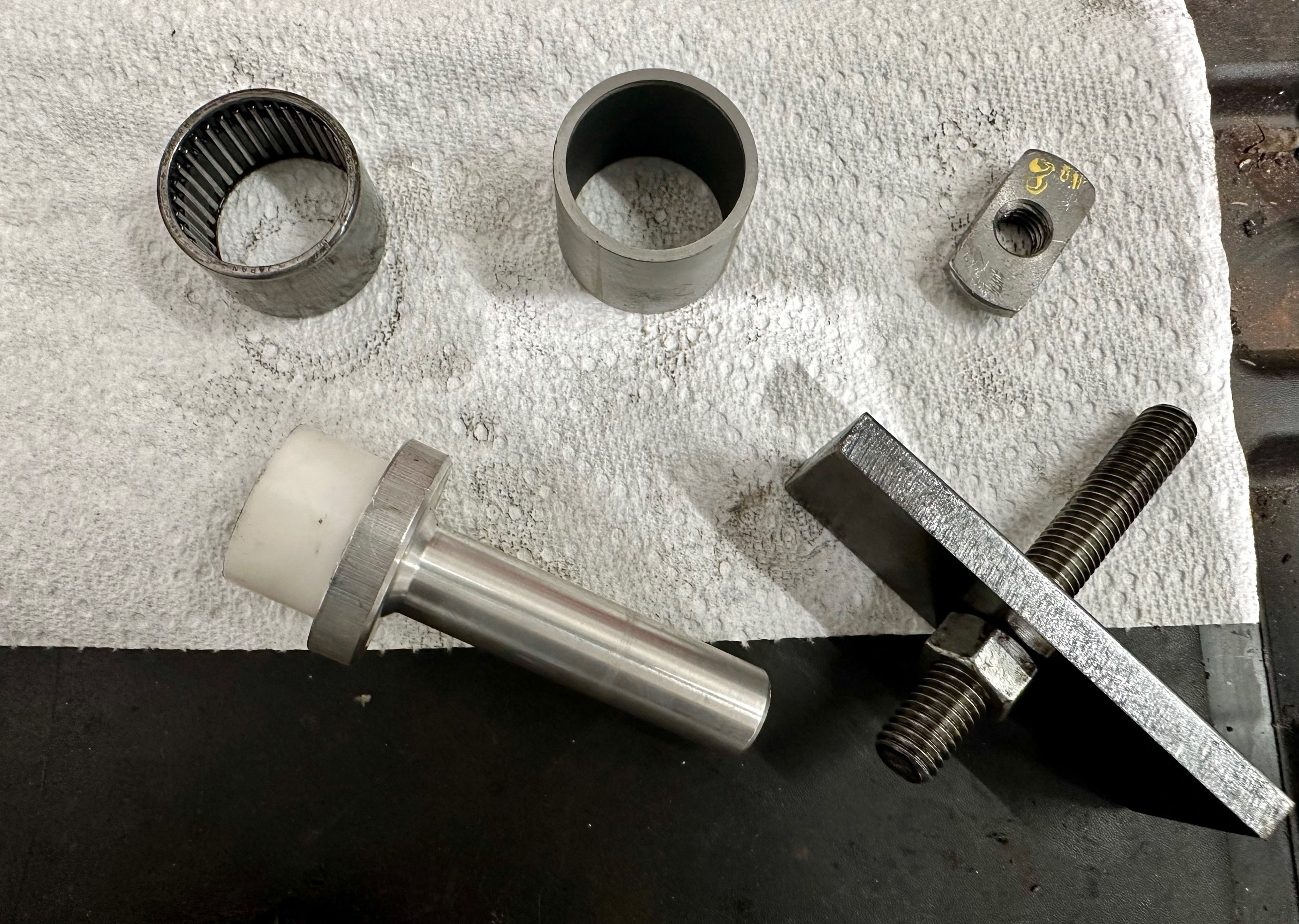 Clam shell conversion to upgrade Toyota needle bearing in front axle