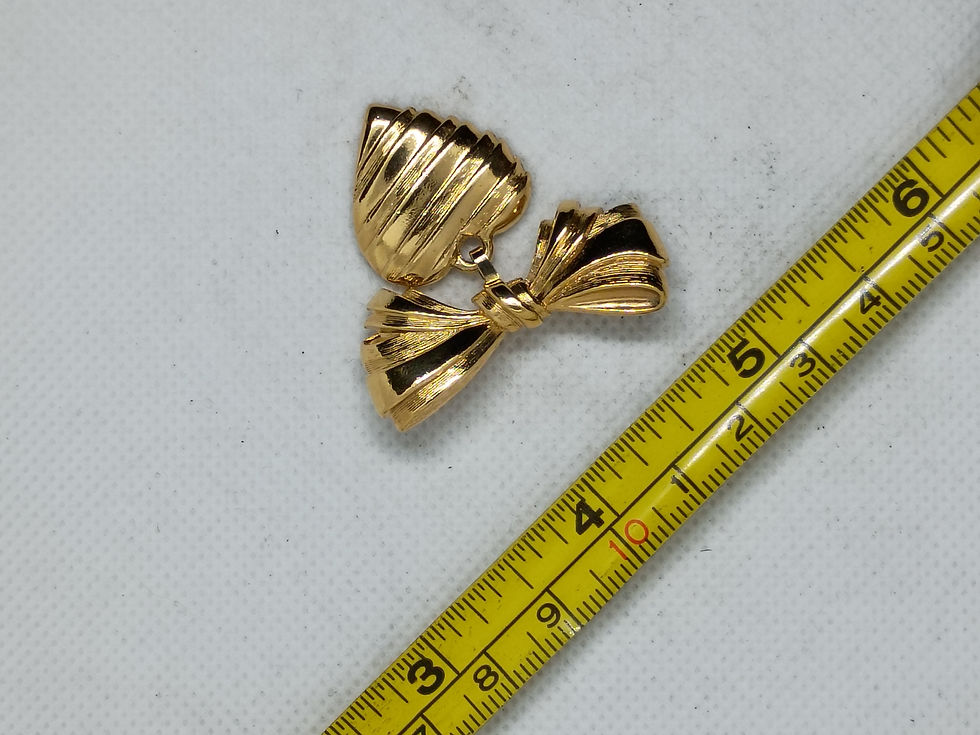 Thumbnail: Approx. 1.5" 1980s vintage Avon gold-tone bow and heart brooch 