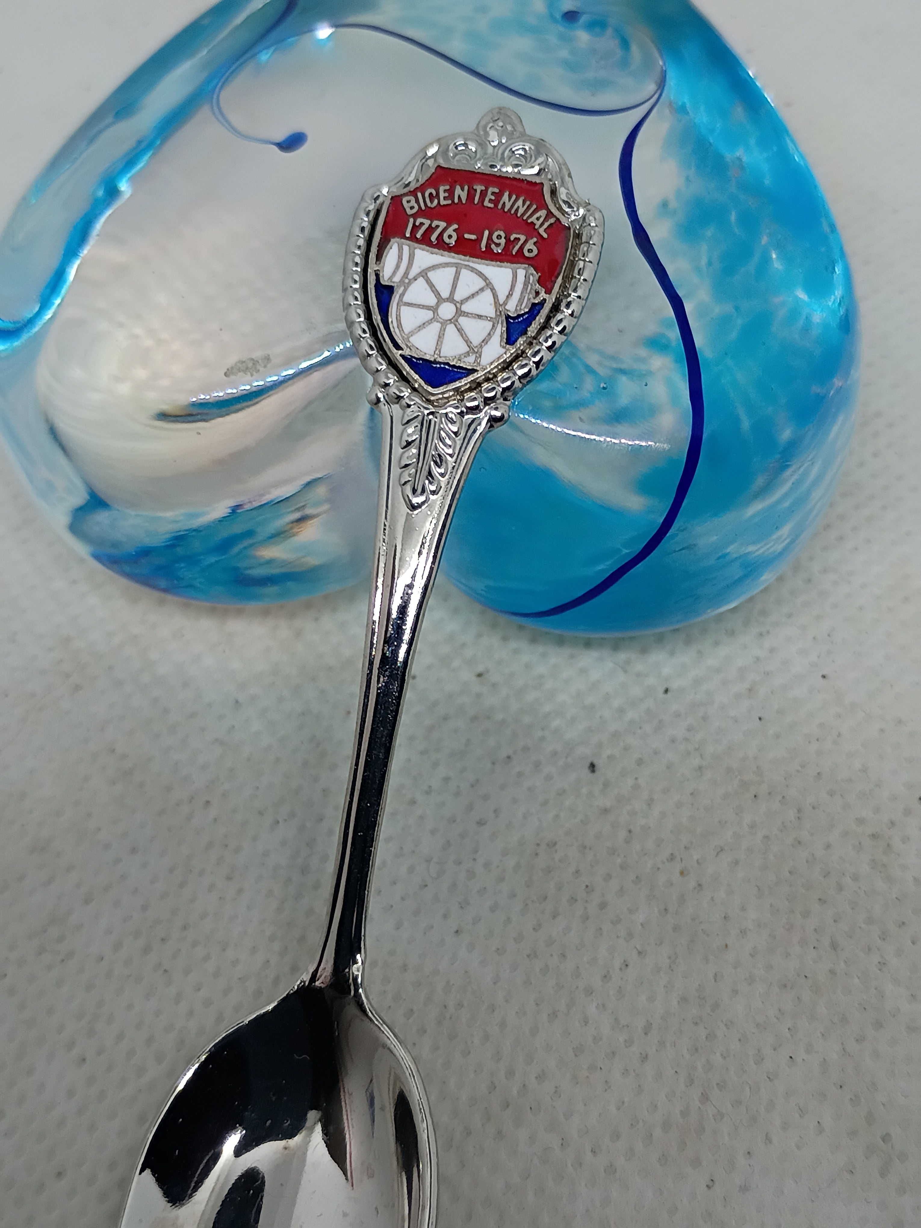 3.75" Vintage Souvenir  spoon- Bicentennial Spoon - 1776 - 1976 no marks