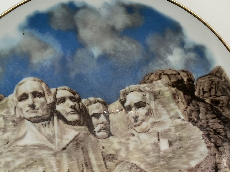 Thumbnail: 8" Plate- Mount Rushmore Souvenir plate