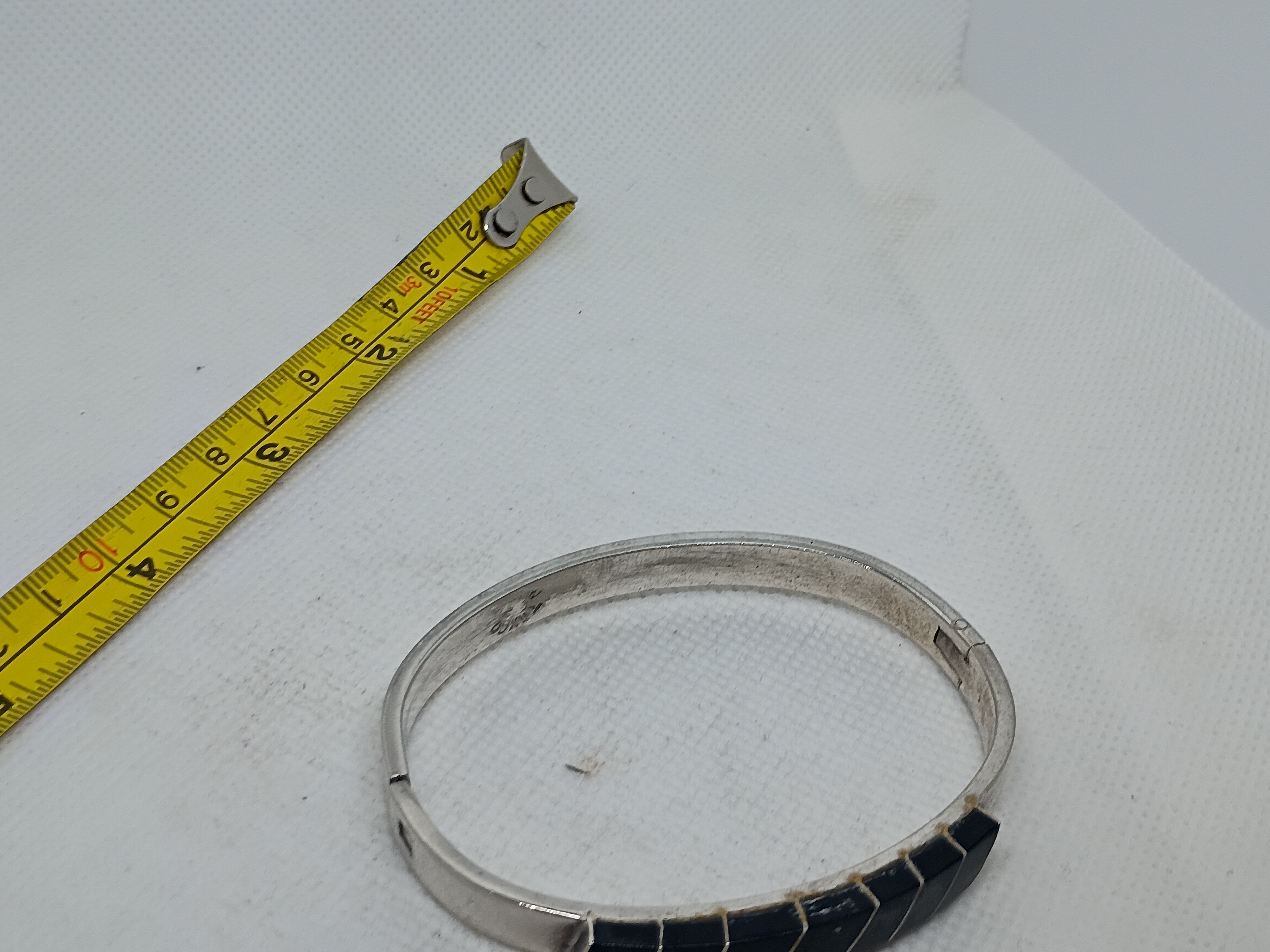 Approx.2.5"925 Sterling silver with a black onyx inlay- Taxco - Mexico