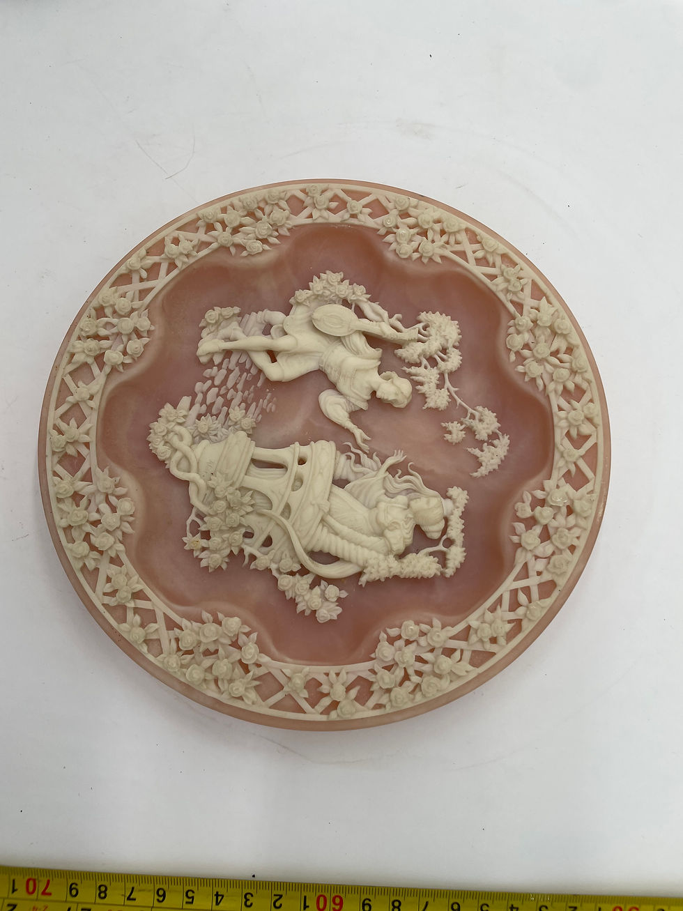 Thumbnail: 8" plate- "Romeo and Juliet" Bradford Exchange collection