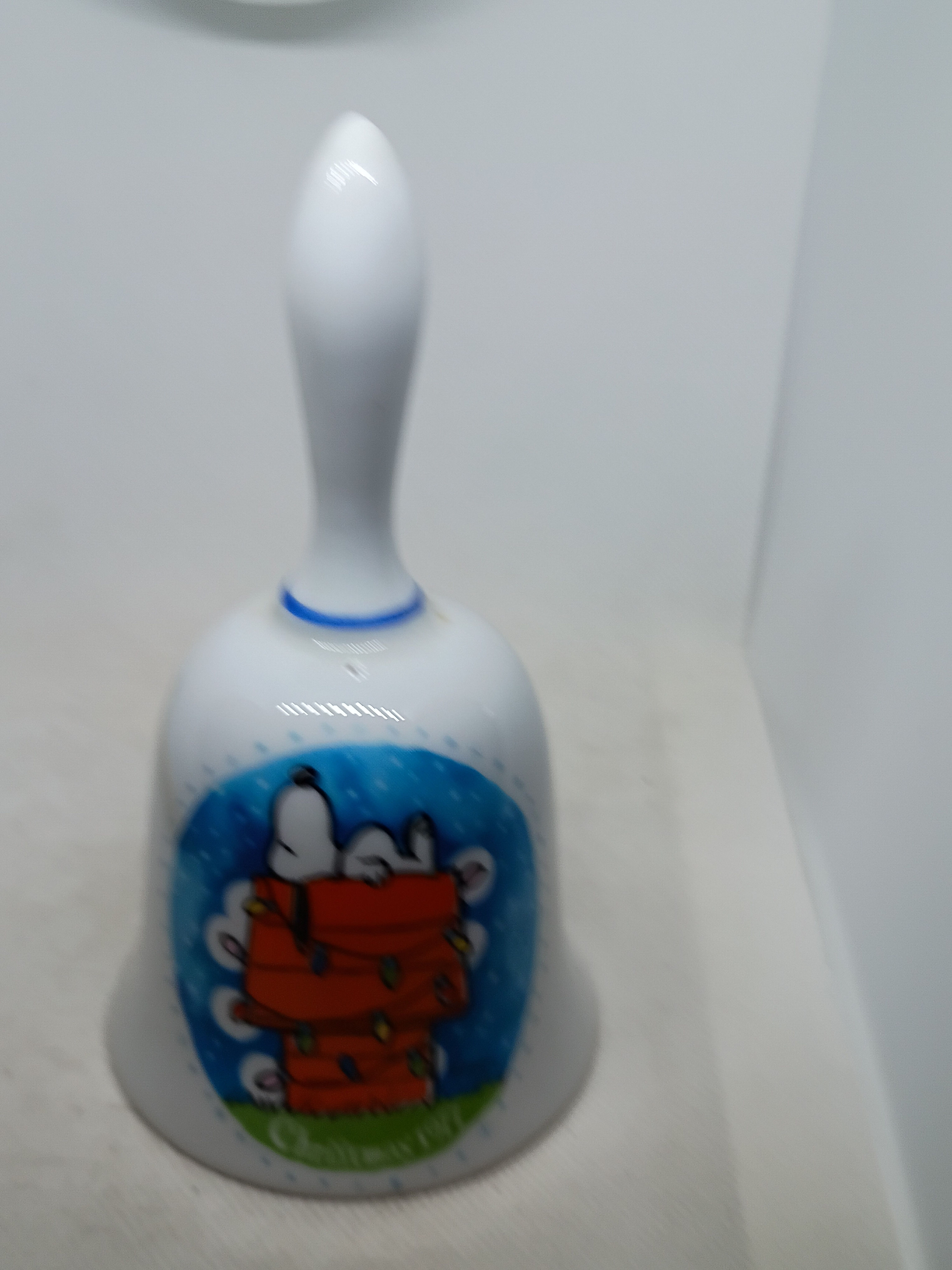 Approx 5.75" tall- Christmas 1977 bell- Snoopy- copr United Feature Syndicate