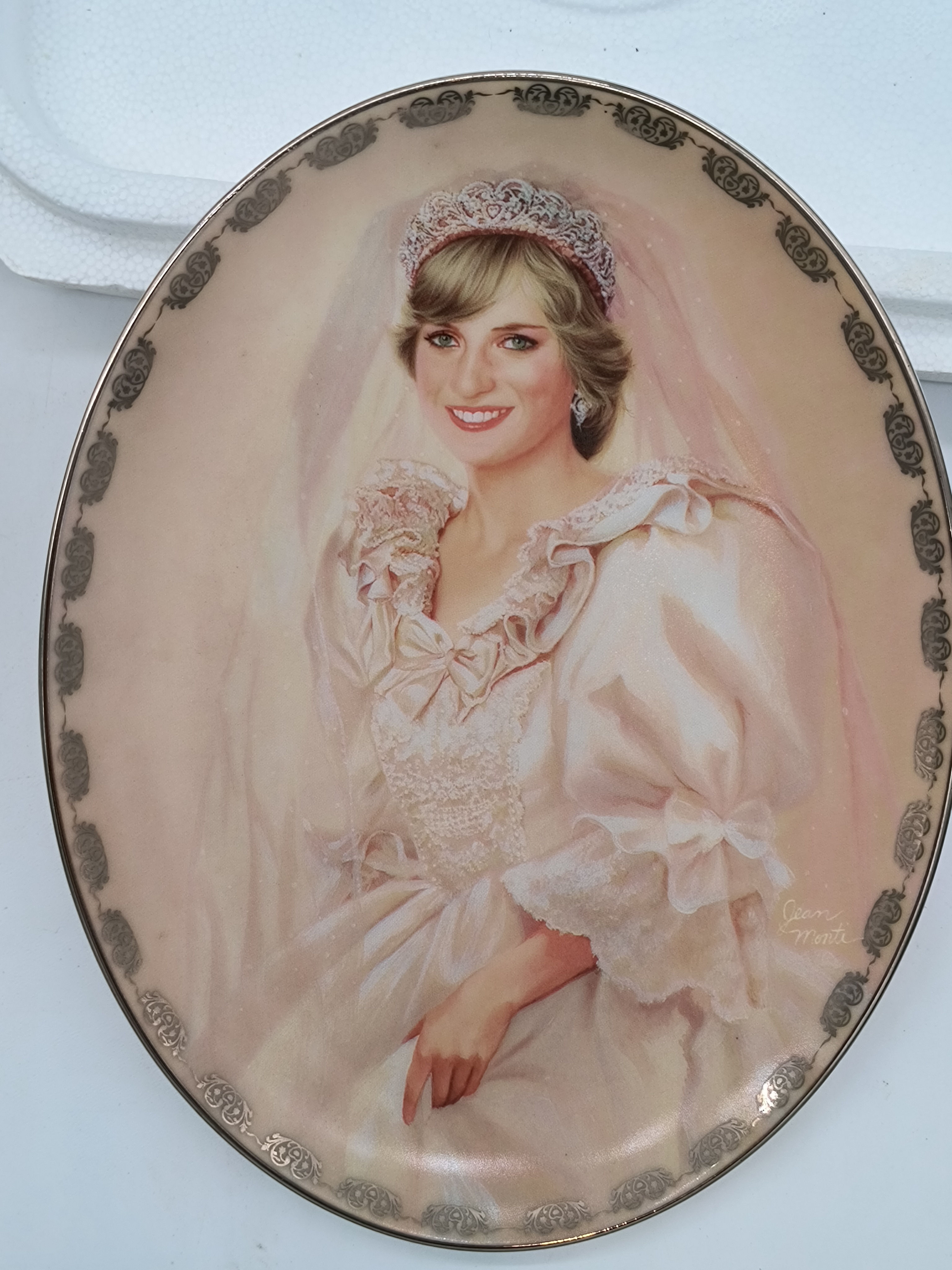 8" Oval Plate - "The People's Princess" Diana : Queen of our Hearts collection