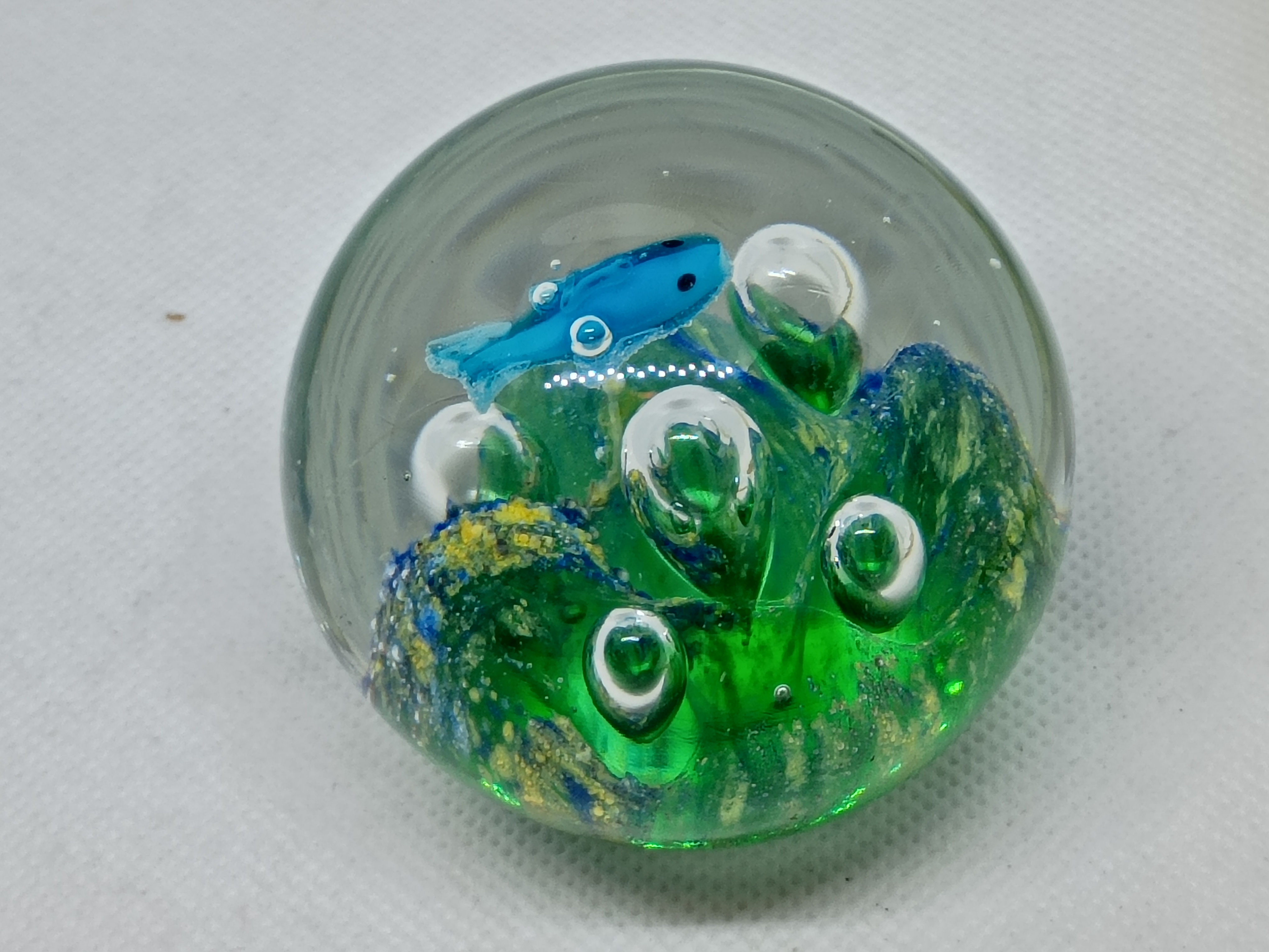 3" Round glass paperweights- internal underwater with fish design