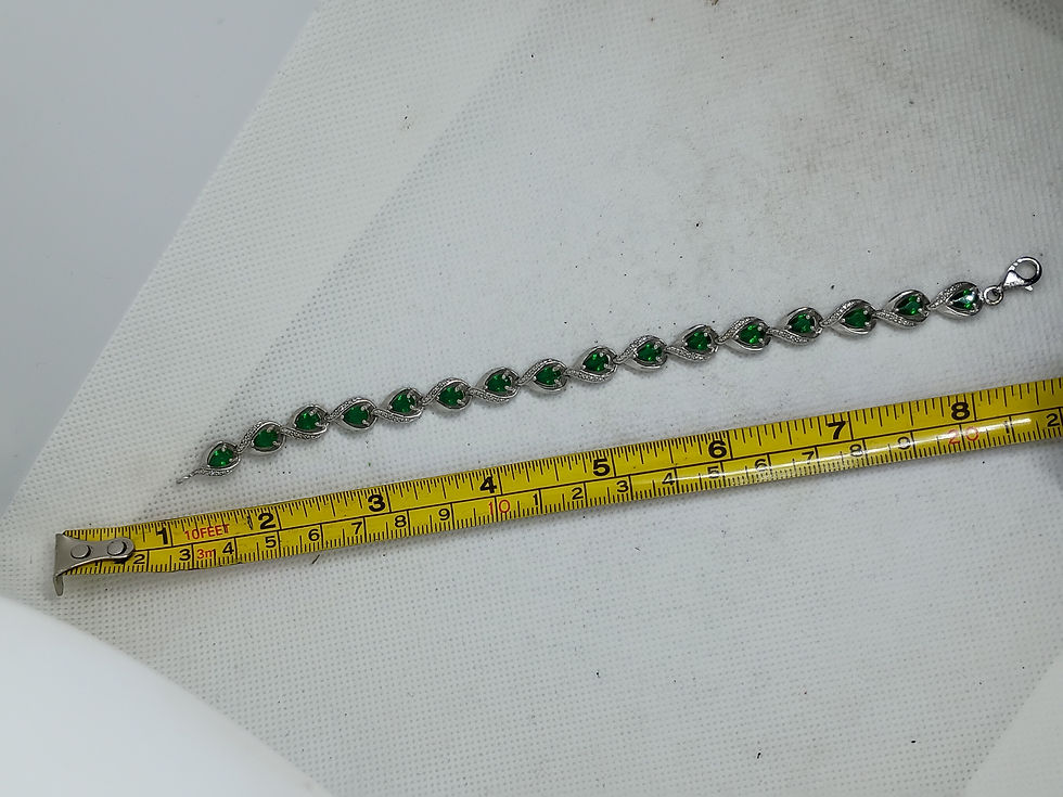 Thumbnail: 7" 925 Silver bracelet with bright green pear-cut green simulated emerald