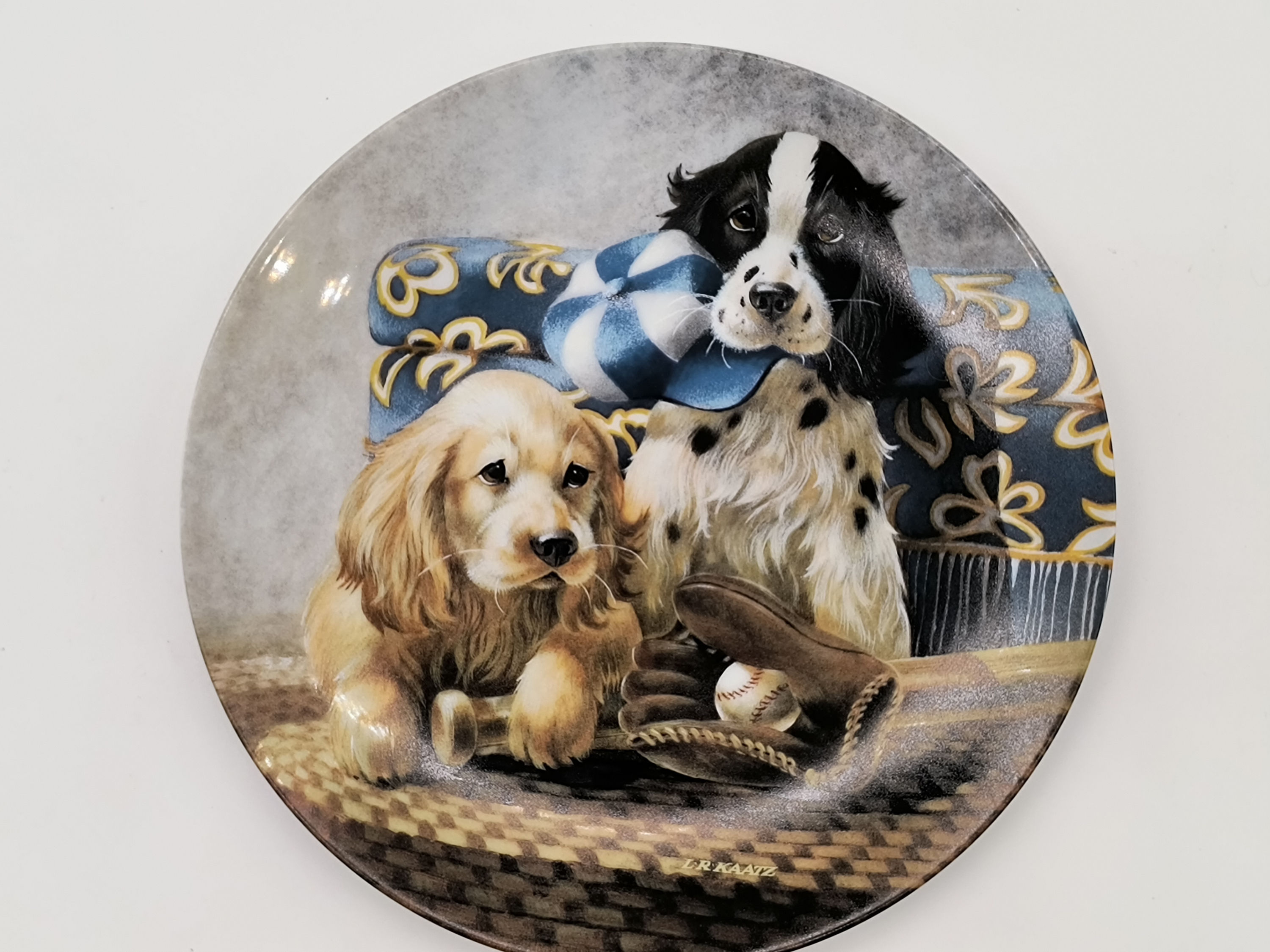 8"plate "Play Ball" by Lynn Kaatz - 6th issue Its a Dogs Life Collection