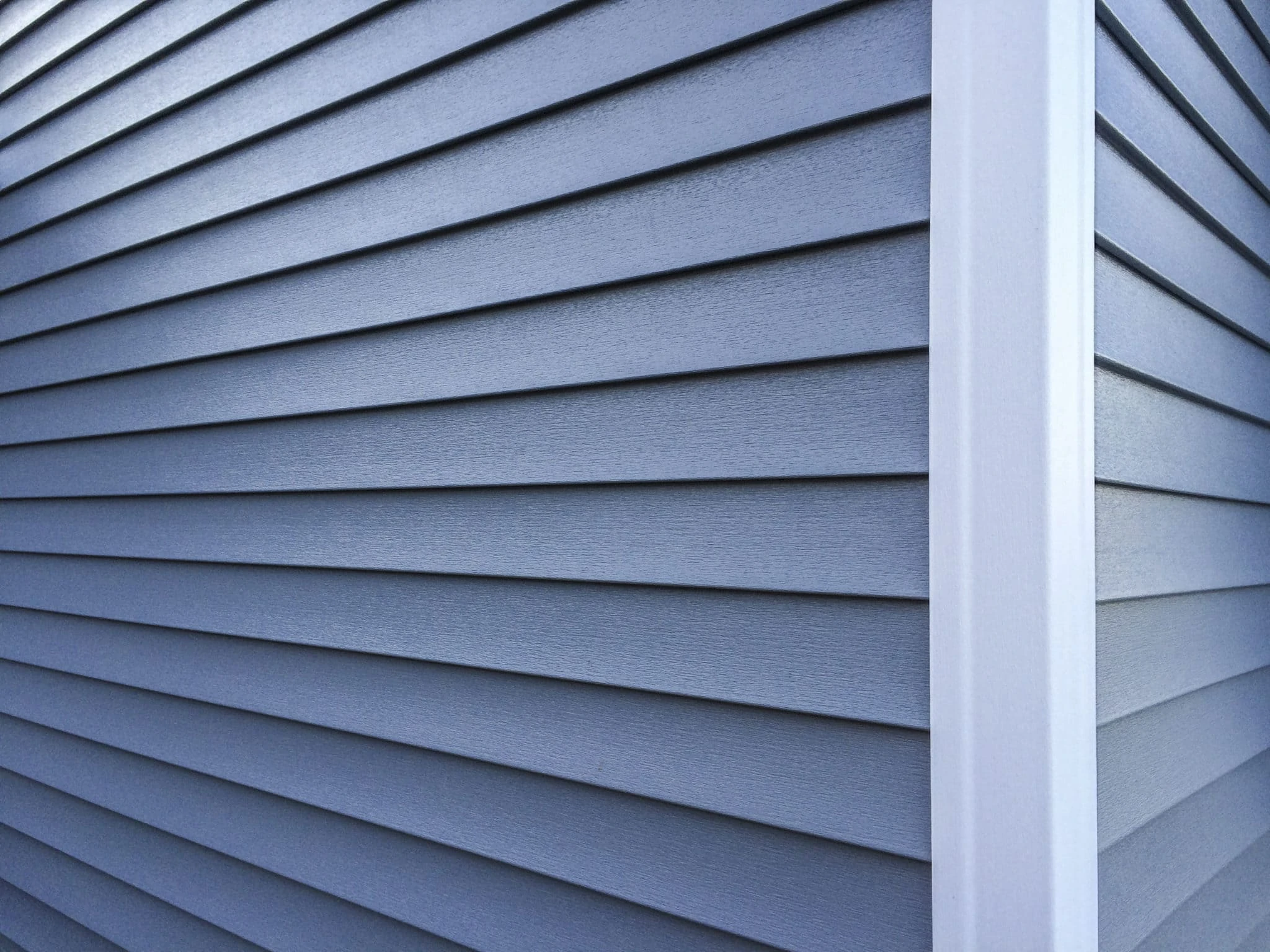 types-of-siding-insulated-vinyl-scaled.webp