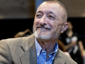 Pérez-Reverte en la Línea de Fuego