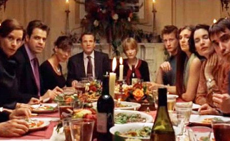 Repas de famille en vacances : pourquoi l'été réveille-t-il vos vieilles blessures ?