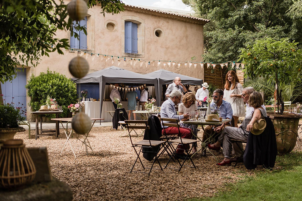 les moments d ou - garden party au clos herminier - photographe mariage boheme montpellier camargue