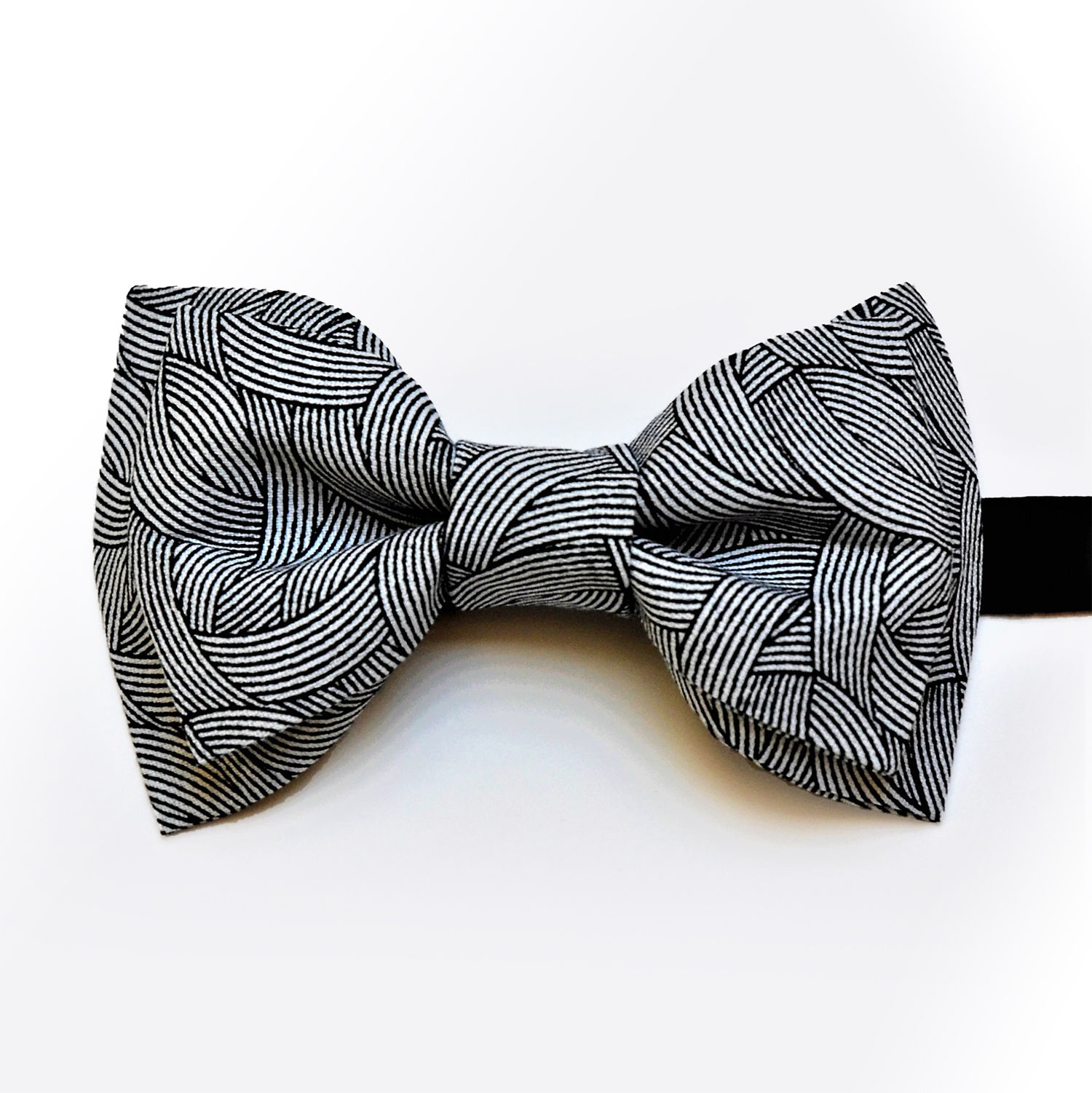 Nœud modèle Harper motif black white lines