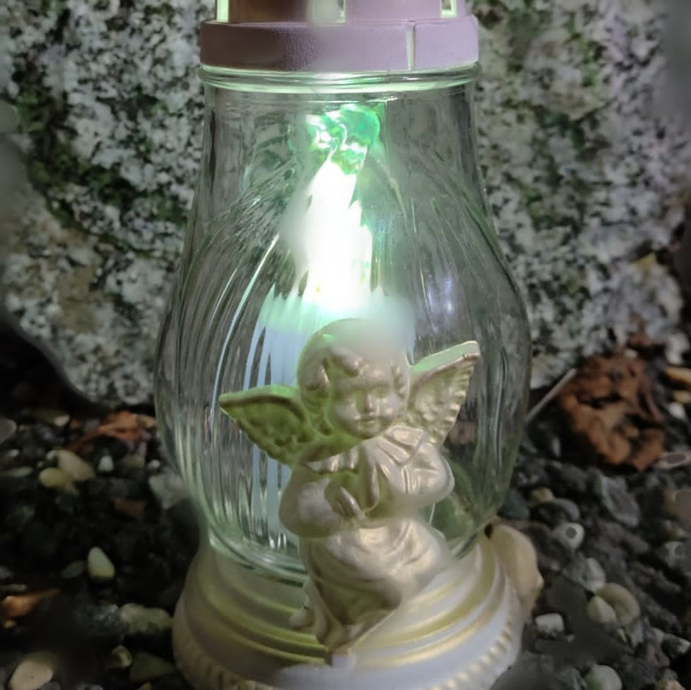 Miniature : lanterne funéraire en verre allumée avec ange amovible pour cimetière